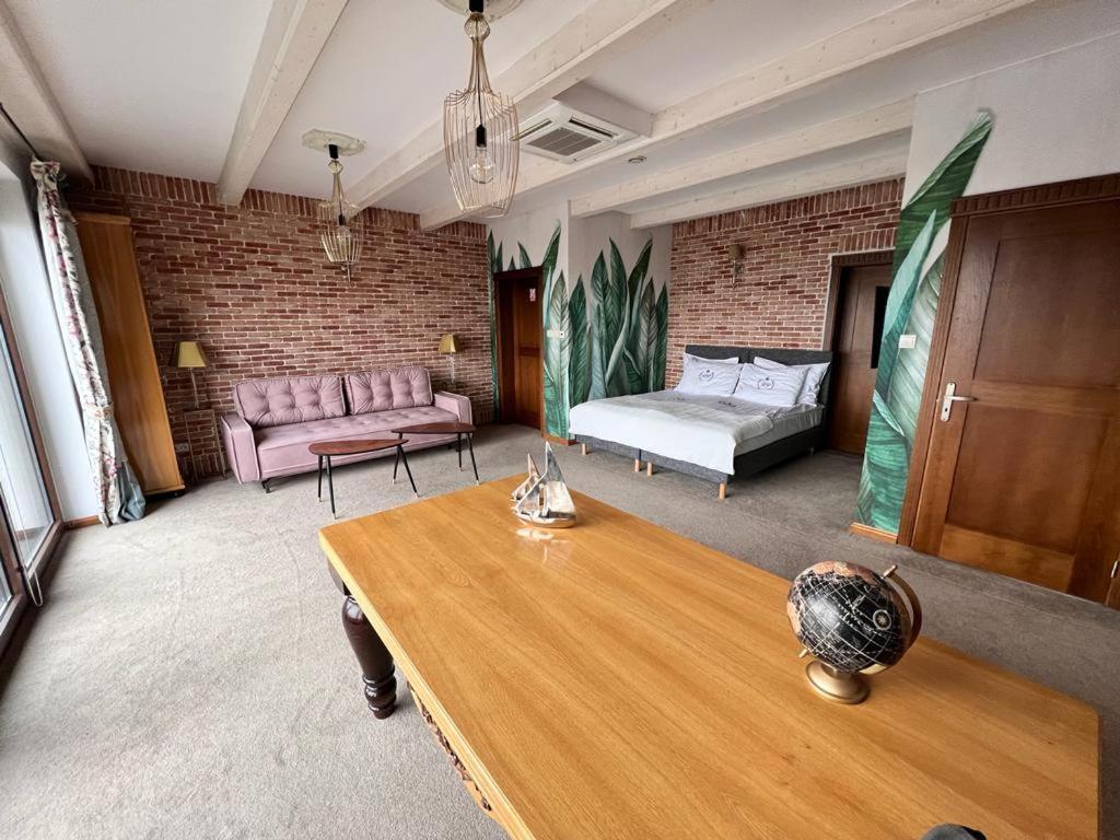 Hotel-Przystan Kikol Buitenkant foto